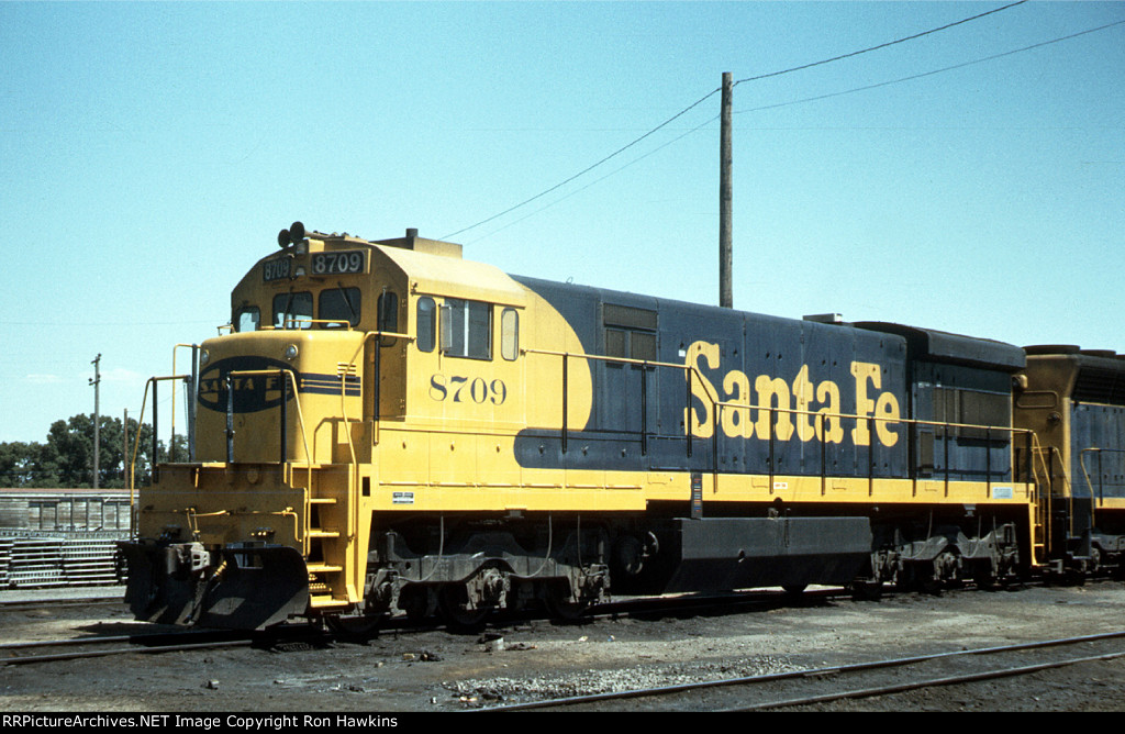 ATSF 8709